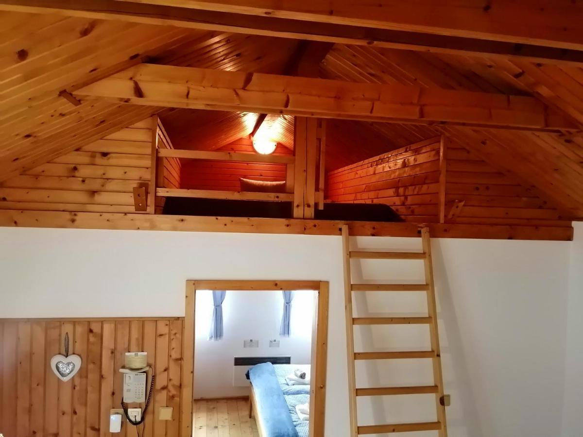 Tatralandia Chatka Snowiki Liptovský Mikuláš Esterno foto