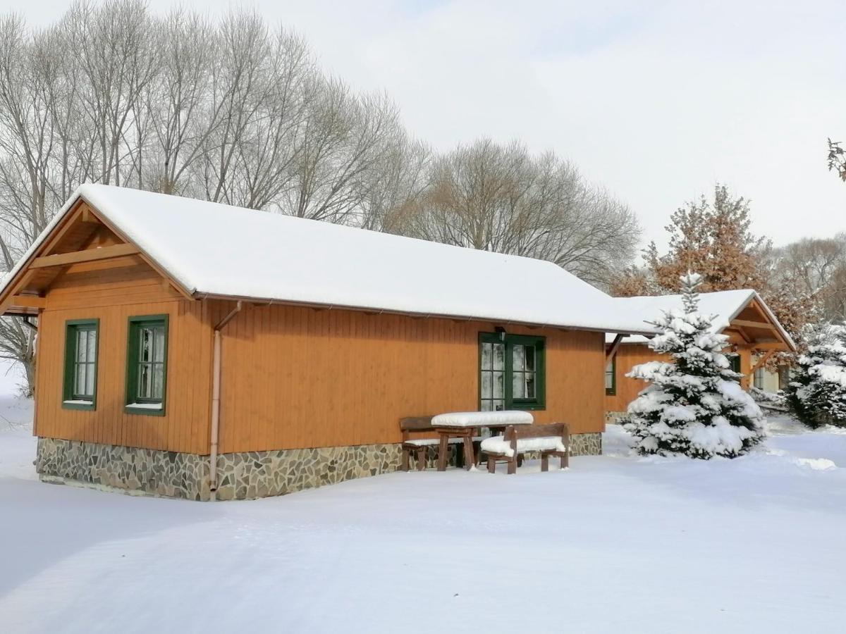 Tatralandia Chatka Snowiki Liptovský Mikuláš Esterno foto